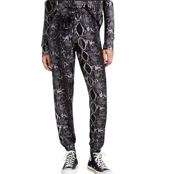 LNA Brushed Python Snake Animal Print Joggers Pants In Charcoal Python.Size S
